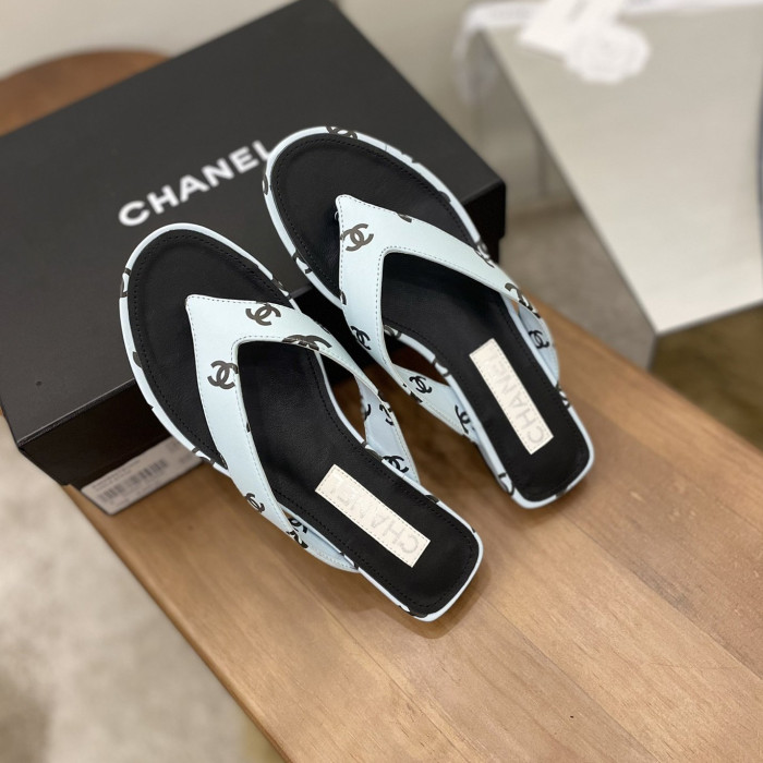 Chanel Women_Slippers/Sandals eur 35-40