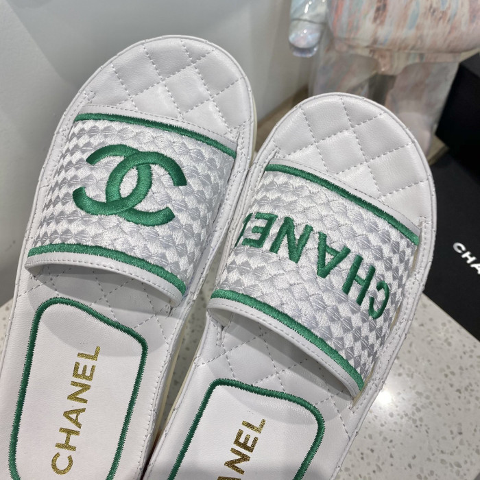 Chanel Women_Slippers/Sandals eur 35-40