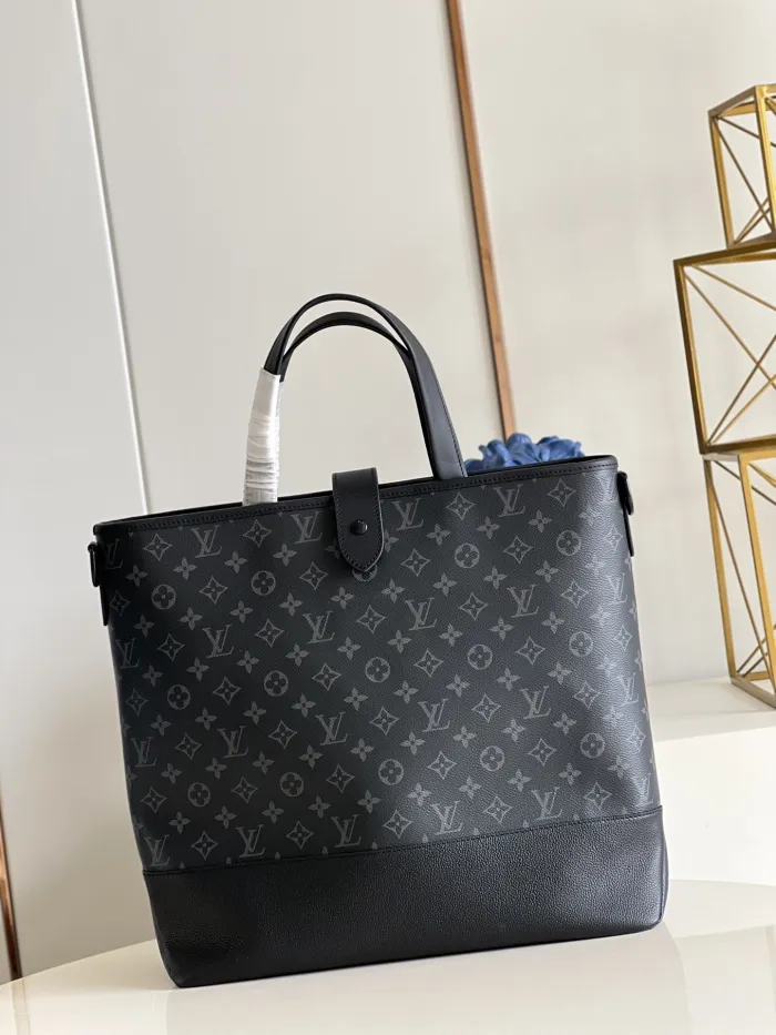 LOUIS VUITTON bags