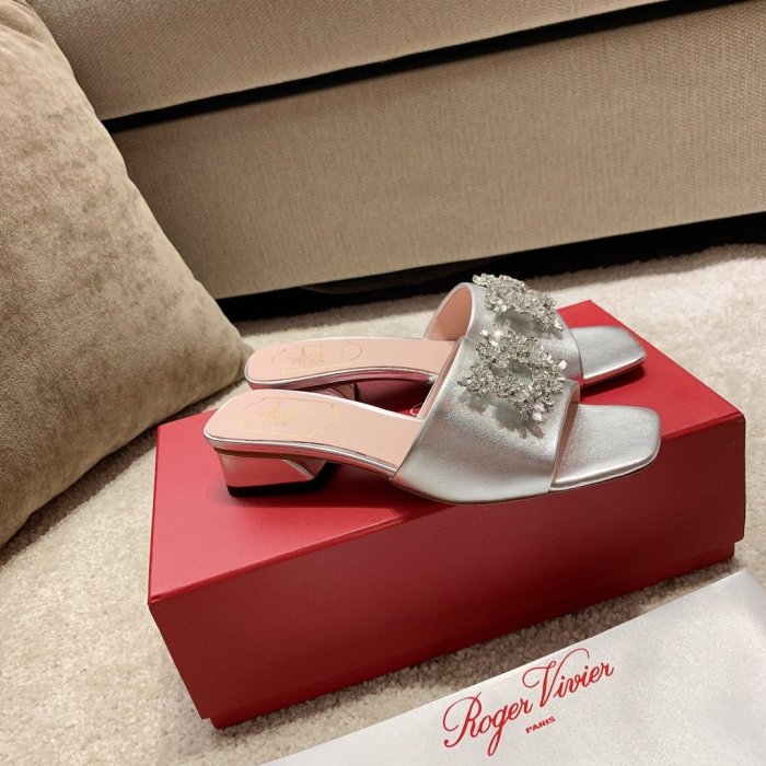 Roger Vivier Women_Slippers/Sandals eur 35-40