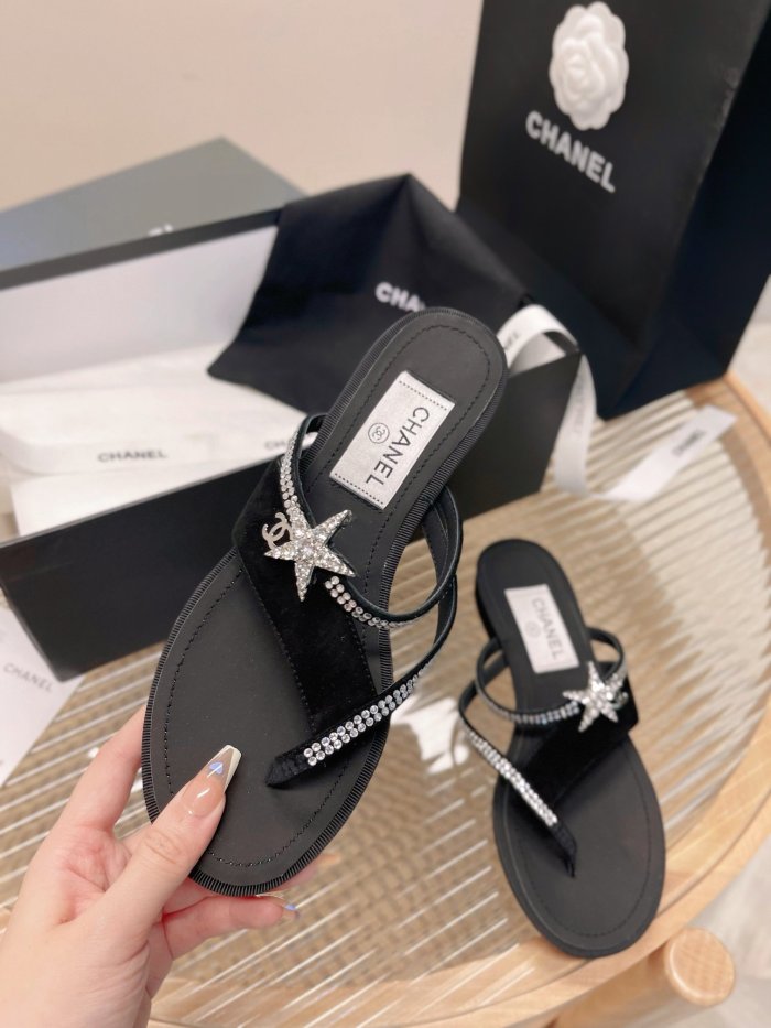 Chanel Women_Slippers/Sandals eur 35-40