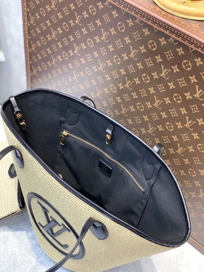 LOUIS VUITTON bags