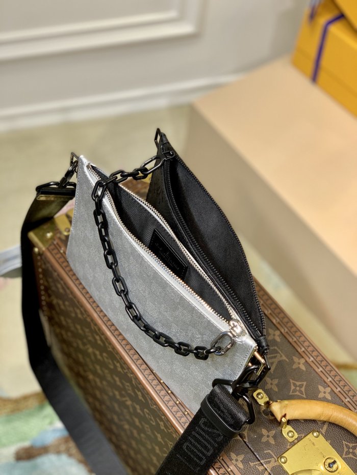 LOUIS VUITTON bags