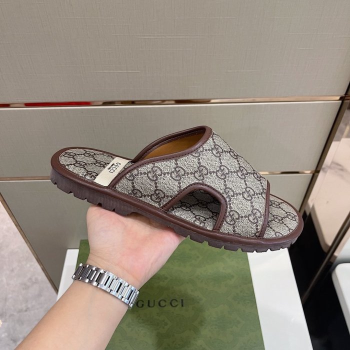 Gucci Men_Slippers/Sandals eur 38-44