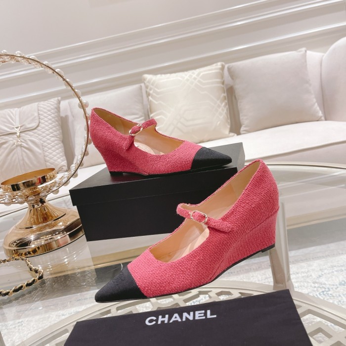 Chanel Women_Slippers/Sandals eur 35-40