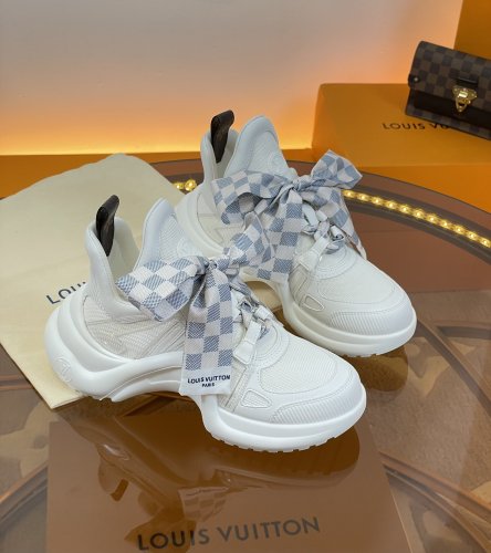 LOUIS VUITTON women _Csaual shoes eur 35-40