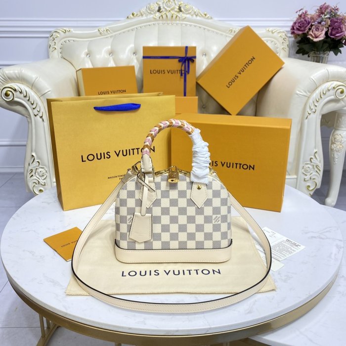 LOUIS VUITTON bags