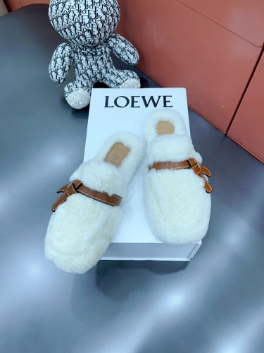 LOEWE Women_Slippers/Sandals eur 35-40