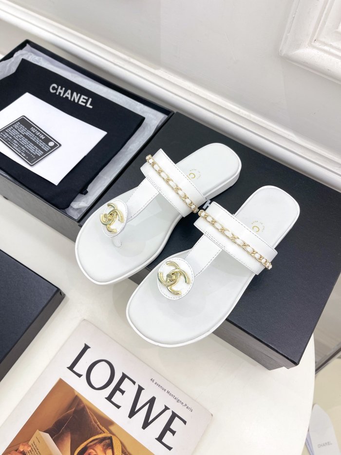 Chanel Women_Slippers/Sandals eur 35-40