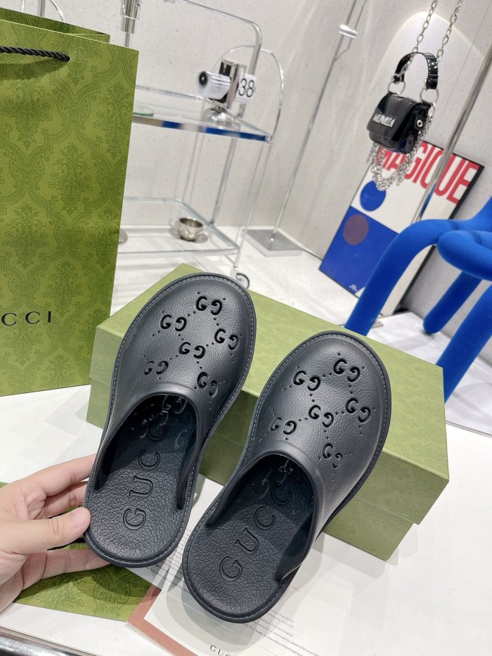 Gucci Women_Slippers/Sandals eur 35-41