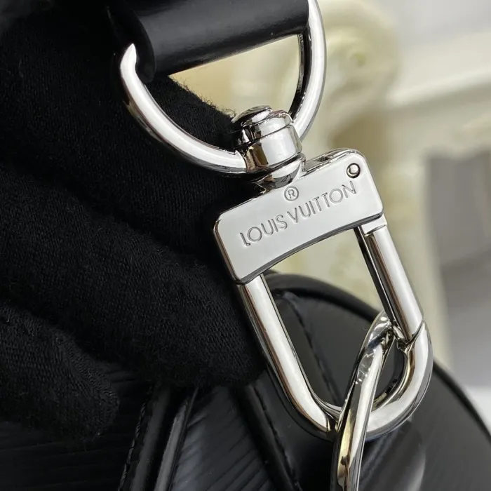 LOUIS VUITTON bags