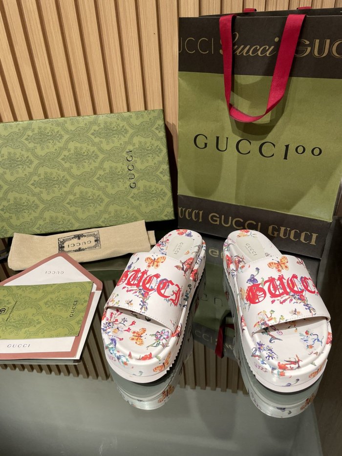 Gucci Women_Slippers/Sandals eur 35-41