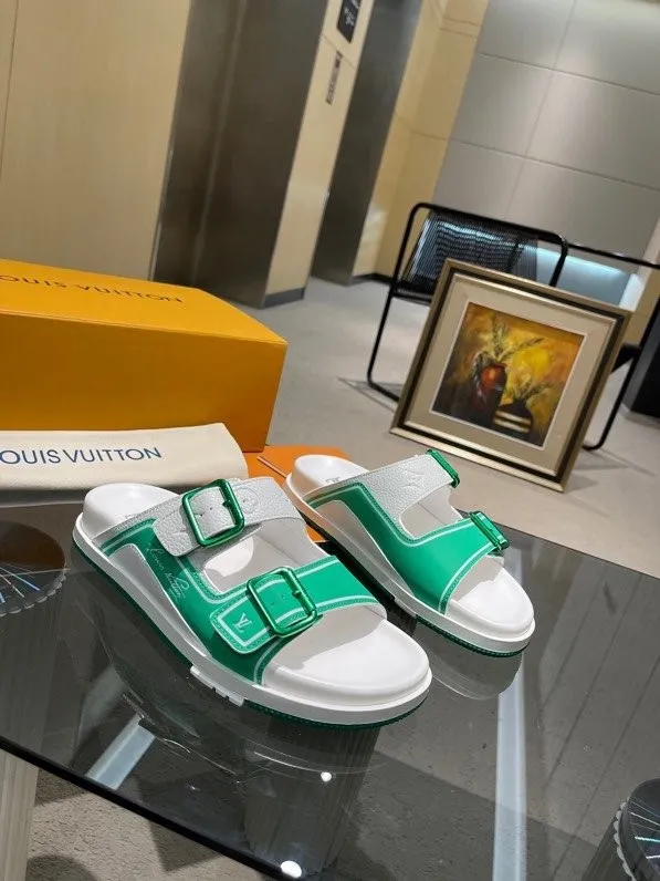 LOUIS VUITTON Men_Slippers/Sandals eur 38-45
