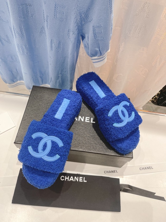 Chanel Women_Slippers/Sandals eur 35-40