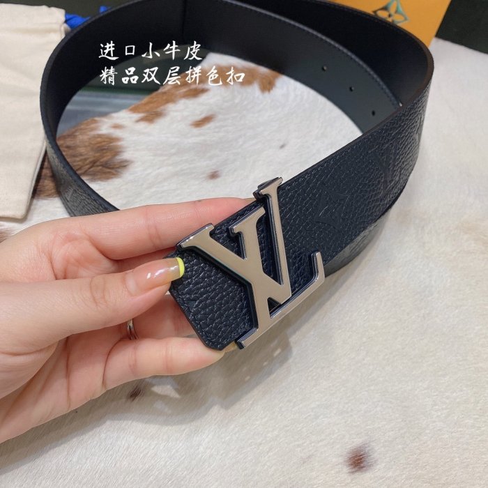 LOUIS VUITTON Belt