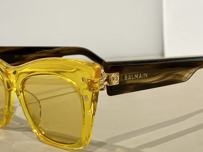 BALMAIN Sunglasses