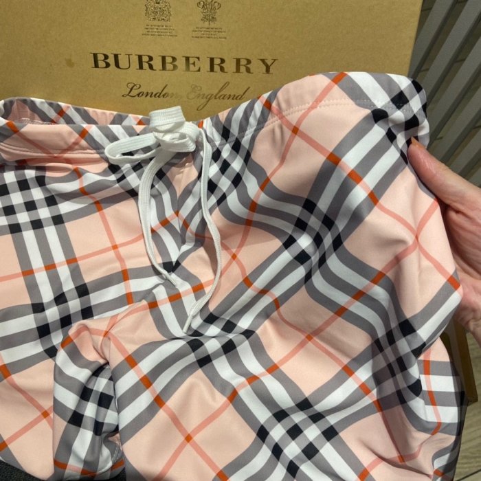 Burberry swimsuit size：L-2XL