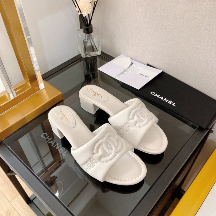 Chanel Women_Slippers/Sandals eur 35-41