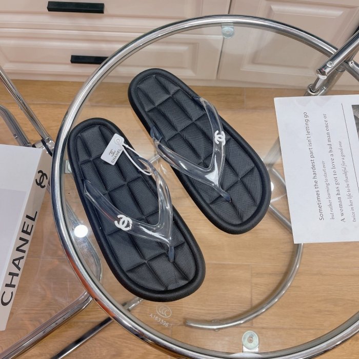 Chanel Women_Slippers/Sandals 36-41