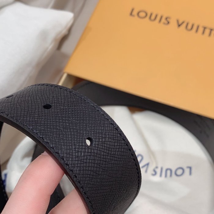 LOUIS VUITTON Belt