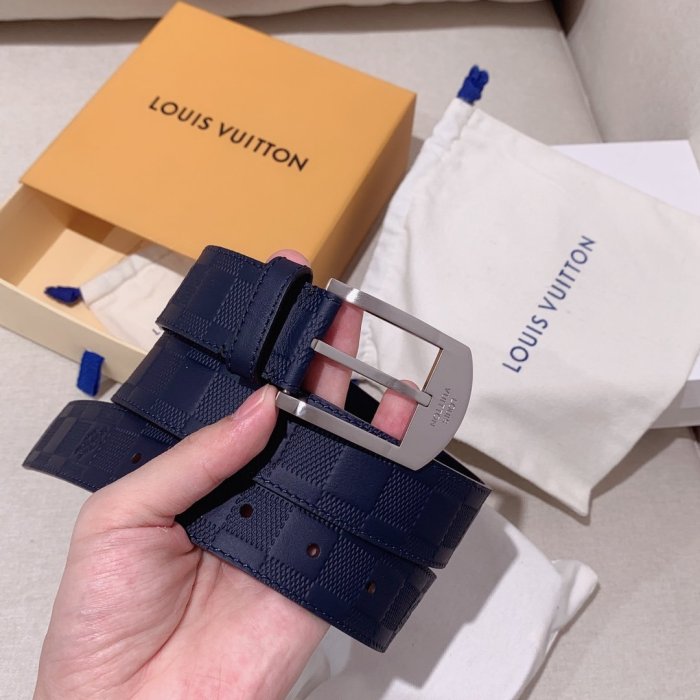 LOUIS VUITTON Belt