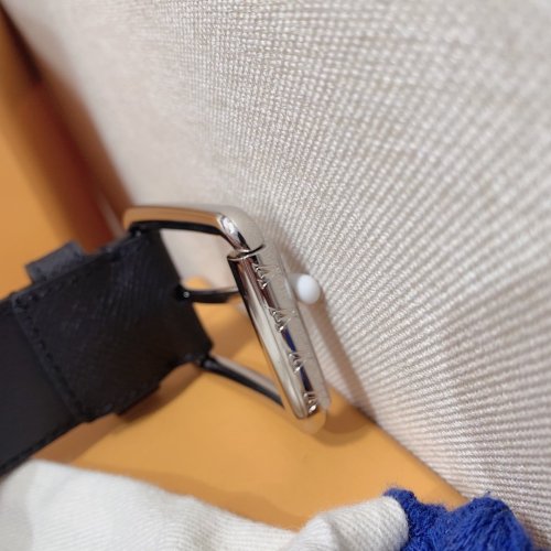 LOUIS VUITTON Belt