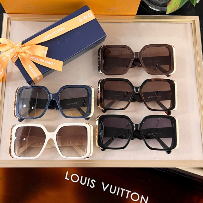 LOUIS VUITTON Sunglasses