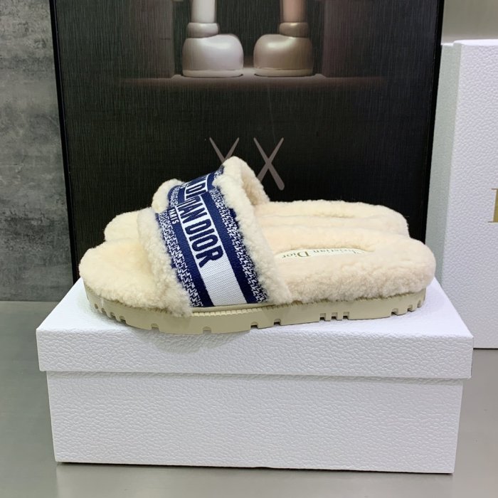 Dior Women_Slippers/Sandals 35-41