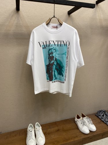 Valentino Clothes size：S-XL