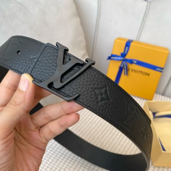 LOUIS VUITTON Belt