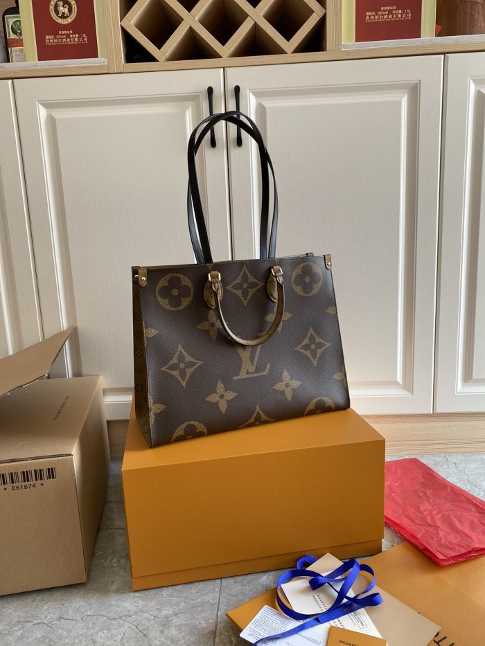 LOUIS VUITTON bags