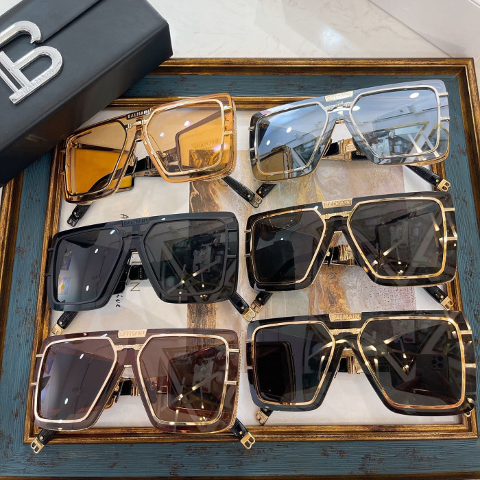 BALMAIN Sunglasses