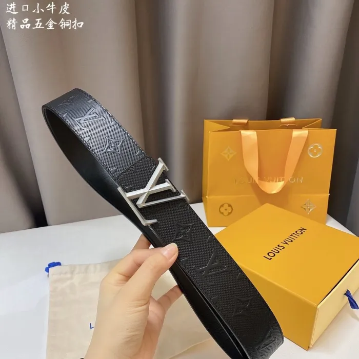 LOUIS VUITTON Belt