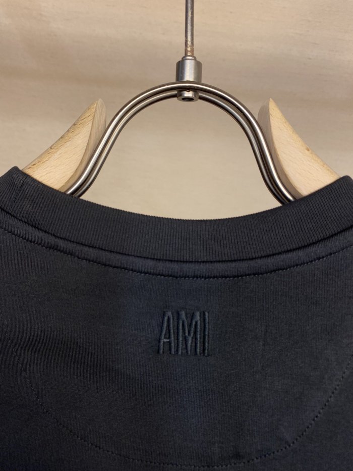 ami Clothes size：S-2XL