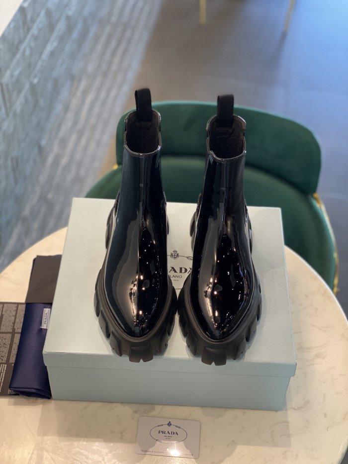 Prada women _Boots shoes eur 35-41