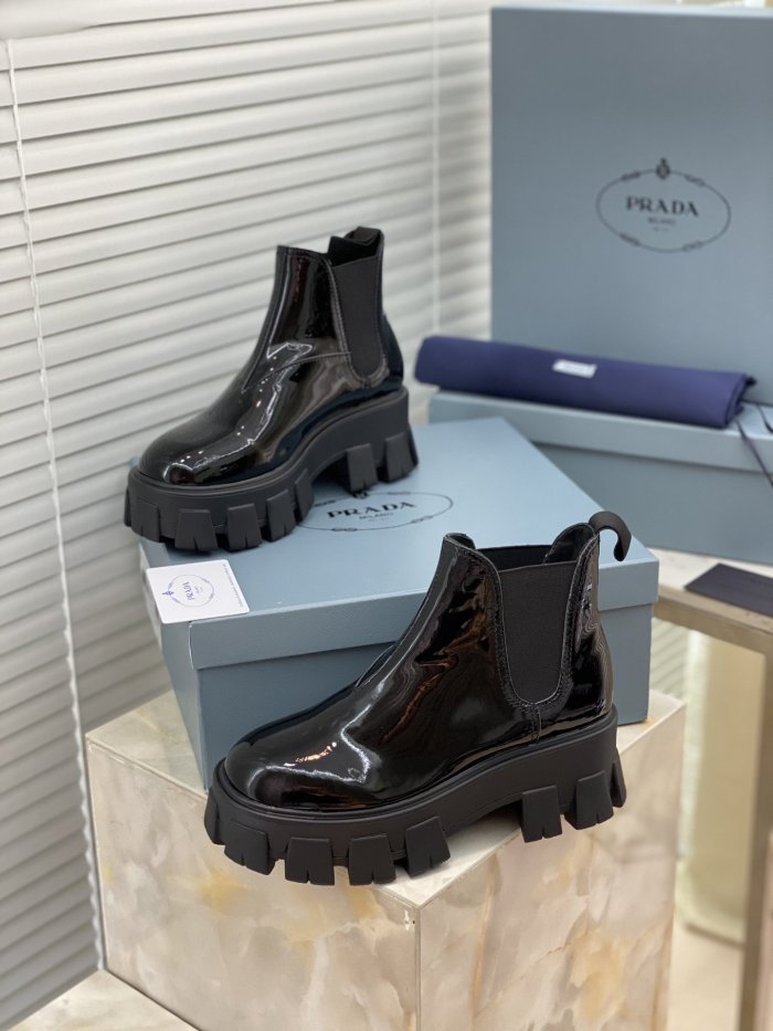 Prada women _Boots shoes eur 35-41