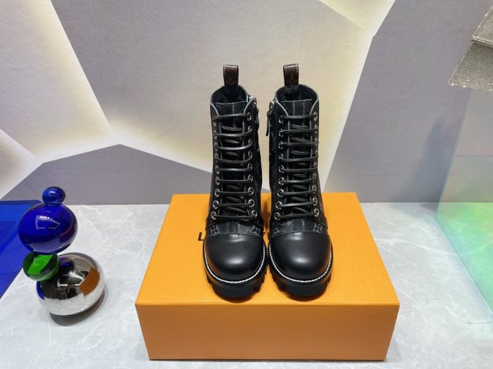 LOUIS VUITTON women _Boots shoes eur 35-40