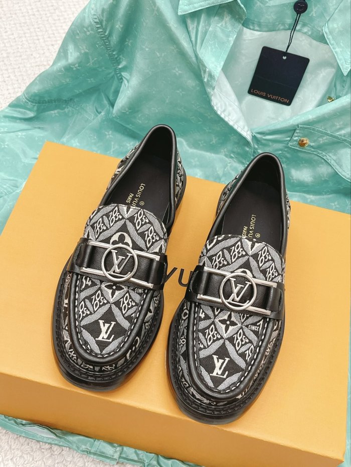 LOUIS VUITTON women _Csaual shoes shoes eur 35-40