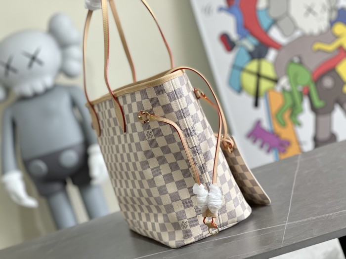 LOUIS VUITTON bags