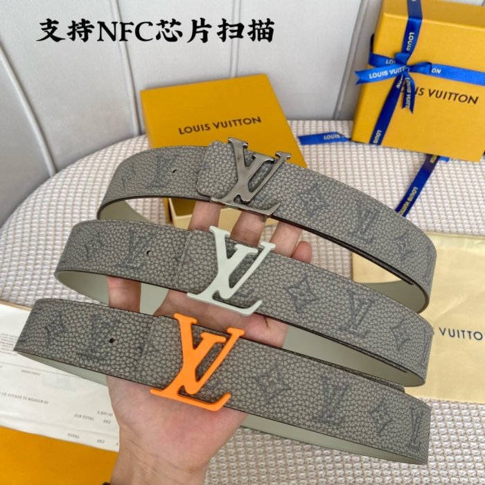 LOUIS VUITTON Belt