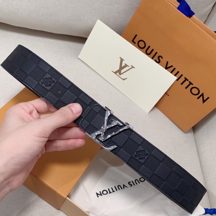 LOUIS VUITTON Belt