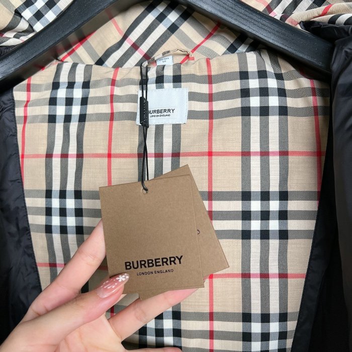 Burberry Down Jacke Size M-XXXL