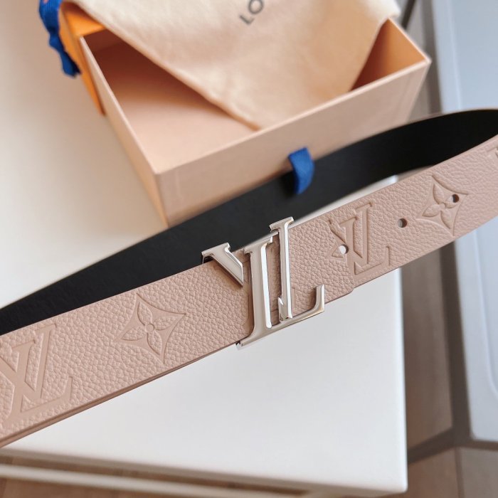 LOUIS VUITTON Belt