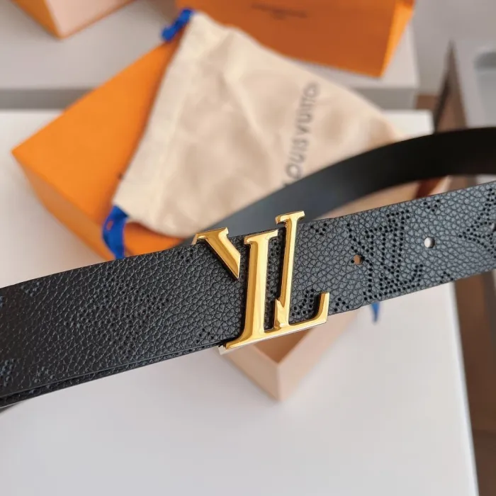 LOUIS VUITTON Belt