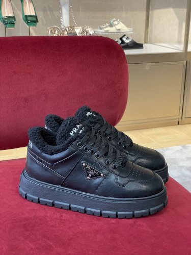 Prada women _Csaual shoes shoes eur 35-41