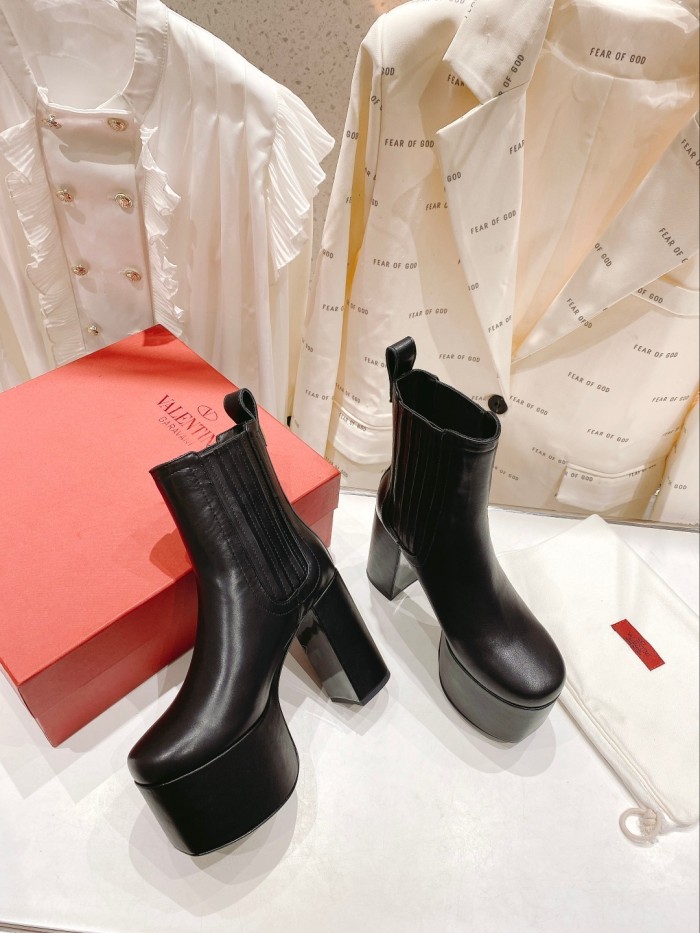 Valentino women _Boots shoes eur 35-40