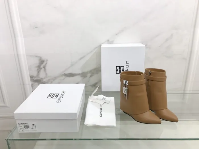 GIVENCHY women _Boots shoes eur 35-40