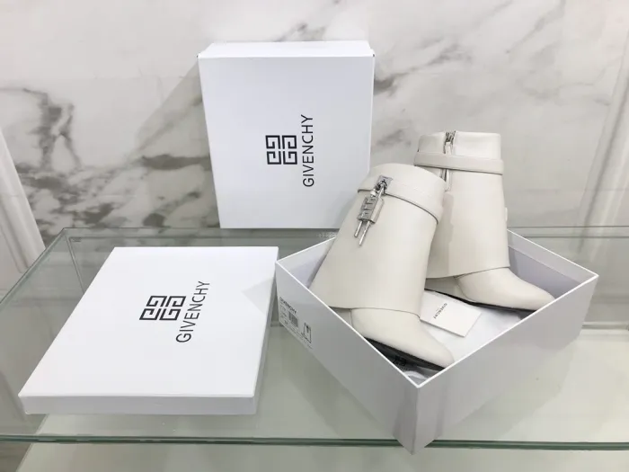 GIVENCHY women _Boots shoes eur 35-40