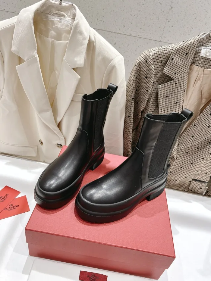 Valentino women _Boots shoes eur 35-40