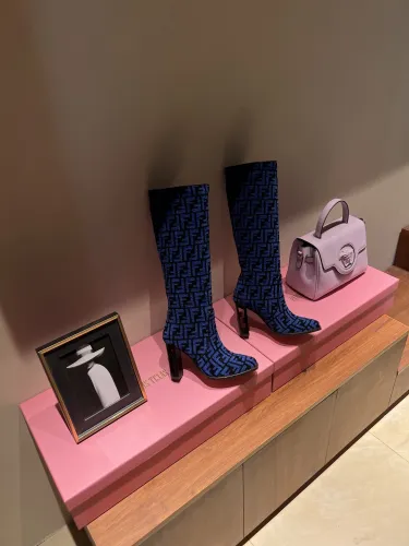Fendi women _Boots shoes eur 35-40